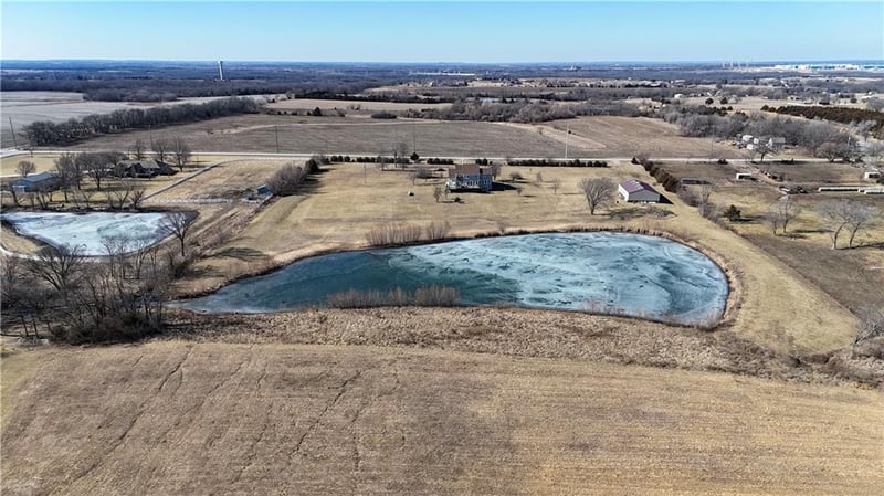 11755 Waverly Rd, Olathe, KS 66061