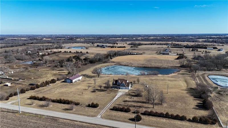 11755 Waverly Rd, Olathe, KS 66061