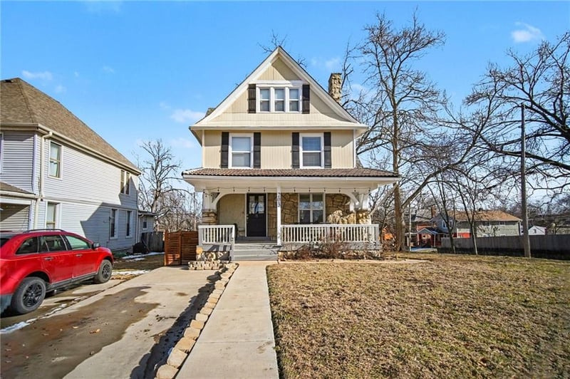 203 N Clinton Pl, Kansas City, MO 64123