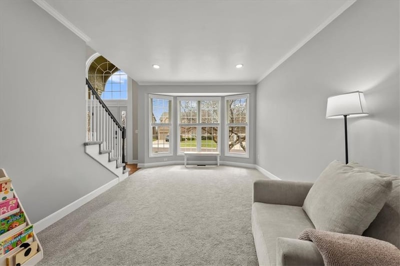 8012 131st Pl, Overland Park, KS 66213