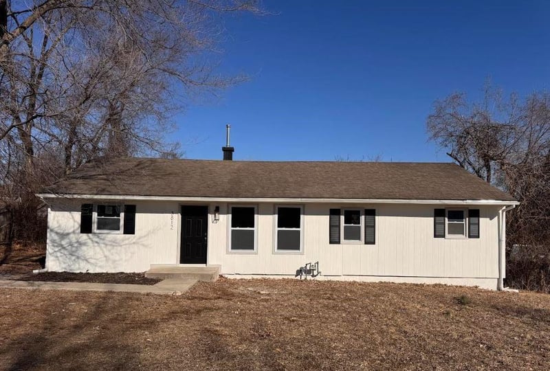 3812 93rd St, Kansas City, MO 64132