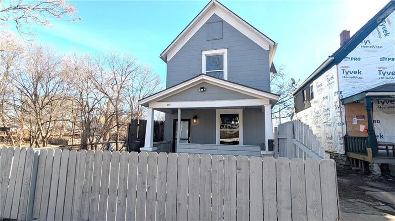 421 Hardesty Ave, Kansas City, MO 64124
