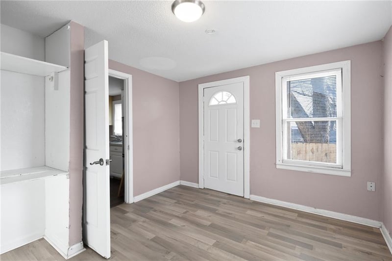 282 Coy St, Kansas City, KS 66101