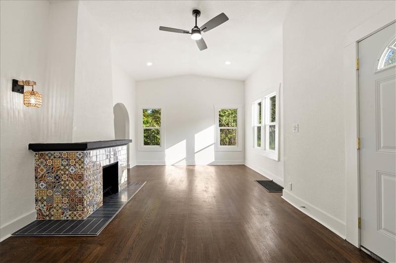 7516 Olive St, Kansas City, MO 64132