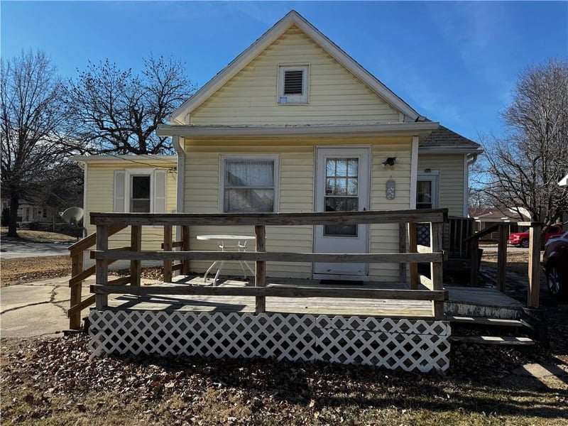 133 Mulberry St, Maryville, MO 64468