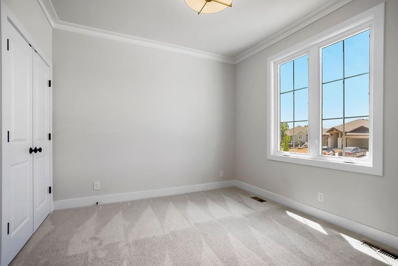 16775 Hall St, Olathe, KS 66062
