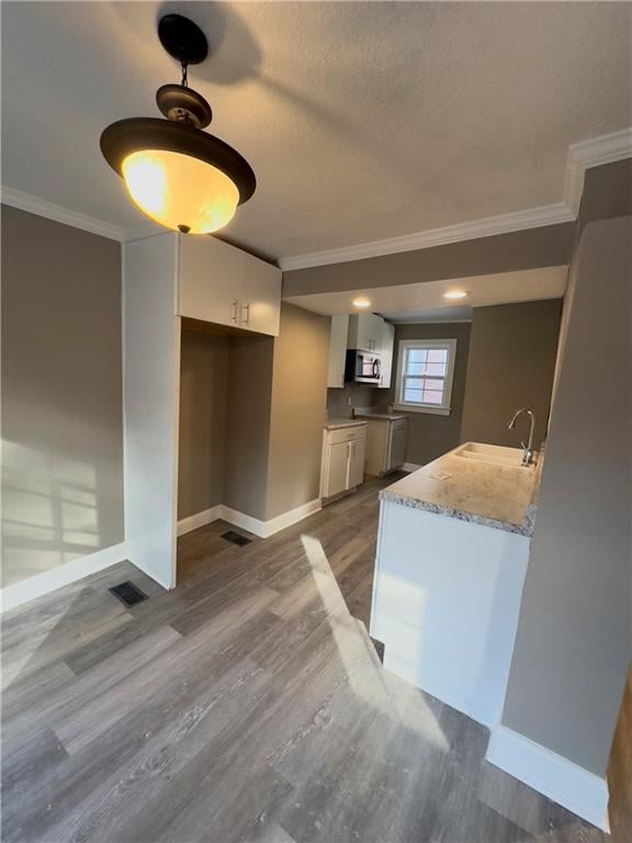 4200 58th St, Kansas City, MO 64130