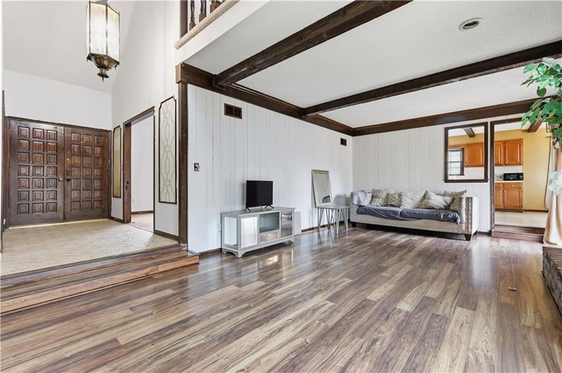 7922 Northwood Rd, Kansas City, MO 64151