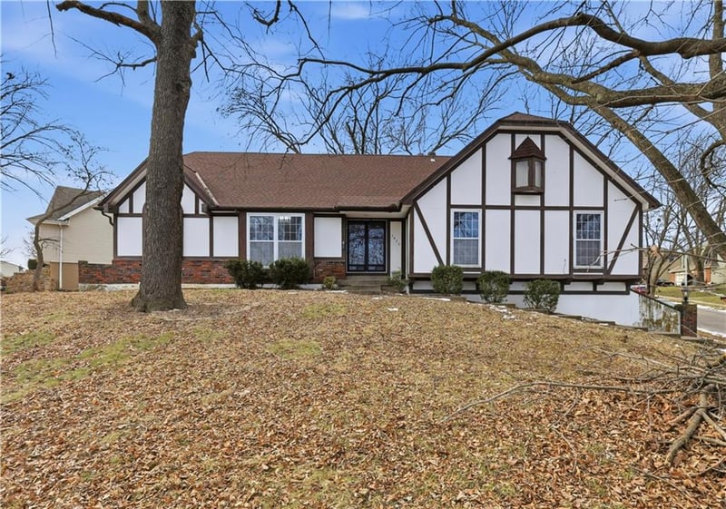 7922 Northwood Rd, Kansas City, MO 64151