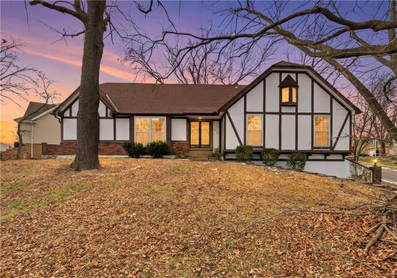 7922 Northwood Rd, Kansas City, MO 64151