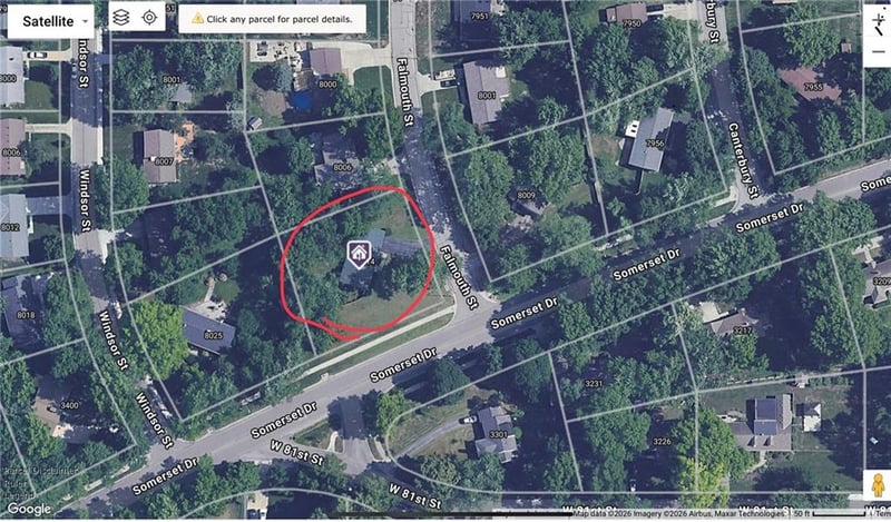 8014 Falmouth St, Prairie Village, KS 66208