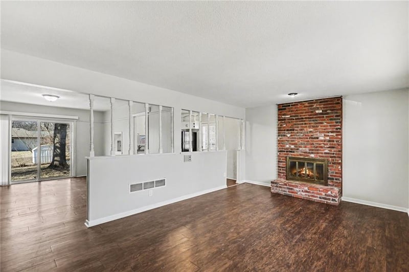 8806 Ford Ave, Kansas City, MO 64138