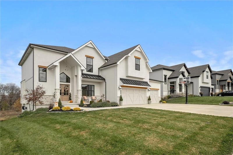 7604 103rd Ter, Kansas City, MO 64157