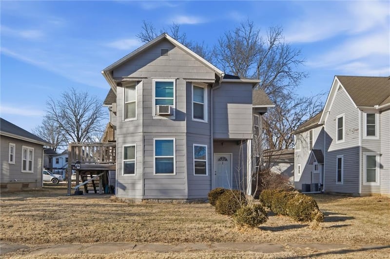 414 Brown Ave, Osawatomie, KS 66064