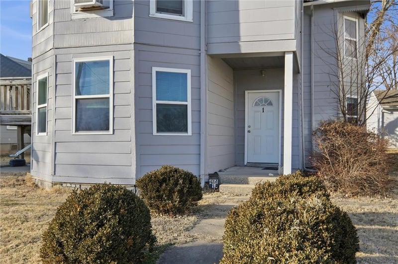 414 Brown Ave, Osawatomie, KS 66064