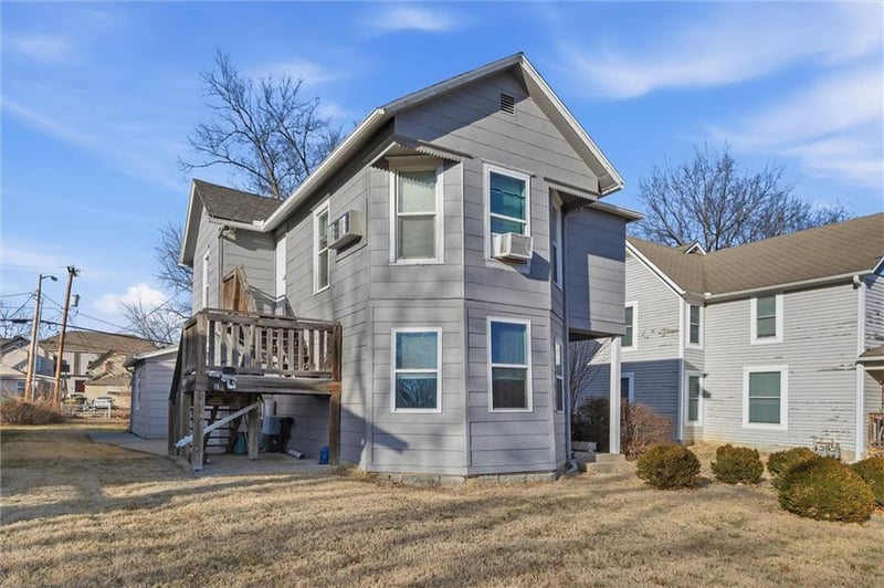414 Brown Ave, Osawatomie, KS 66064