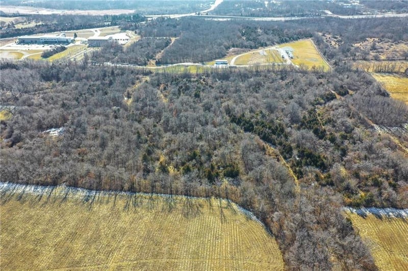 9721 Elm Ave, Kansas City, MO 64134