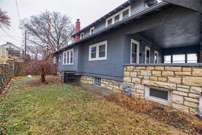 1420 33rd St, Kansas City, KS 66106
