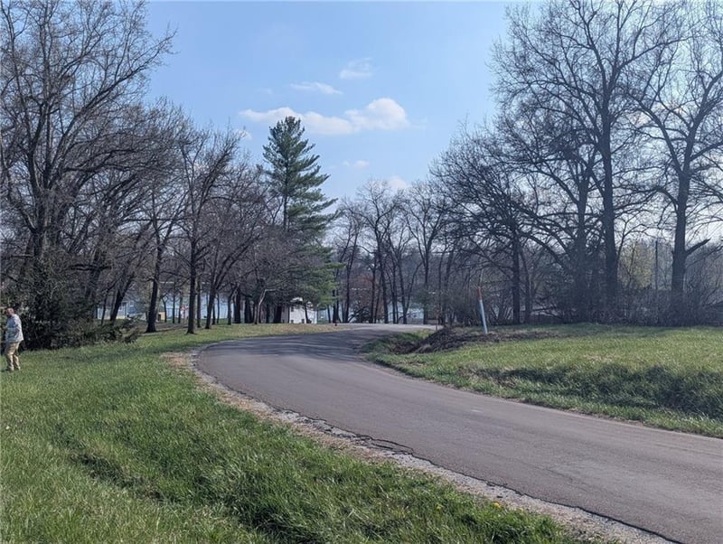 Cessna Lot 2541 Rd, Gallatin, MO 64640