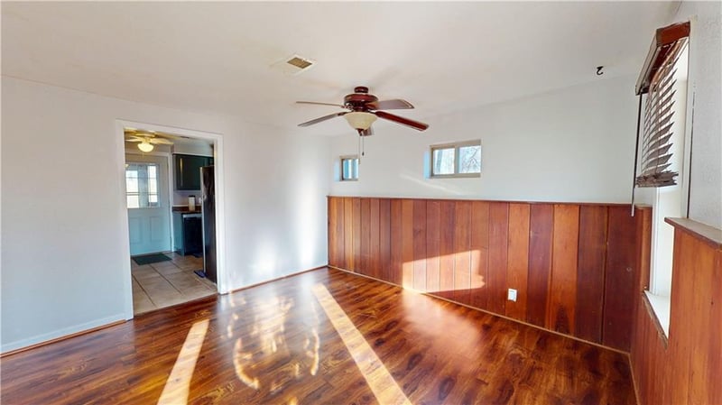 6004 NE Amazonia Rd, St Joseph, MO 64505