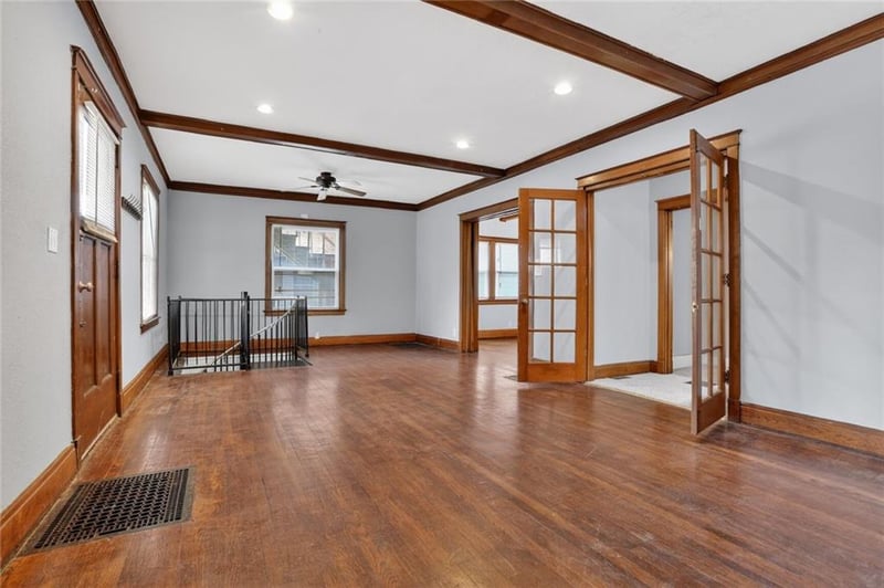 3726 Jefferson St, Kansas City, MO 64111