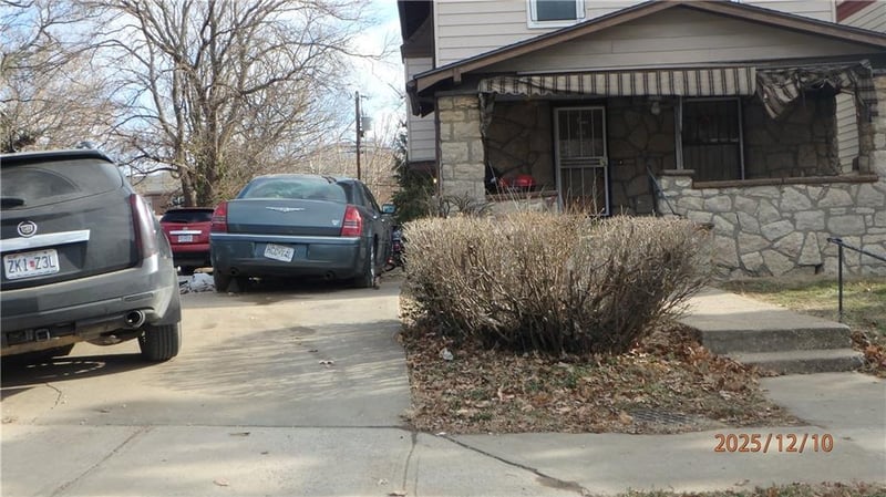 3427 Wabash Ave, Kansas City, MO 64109