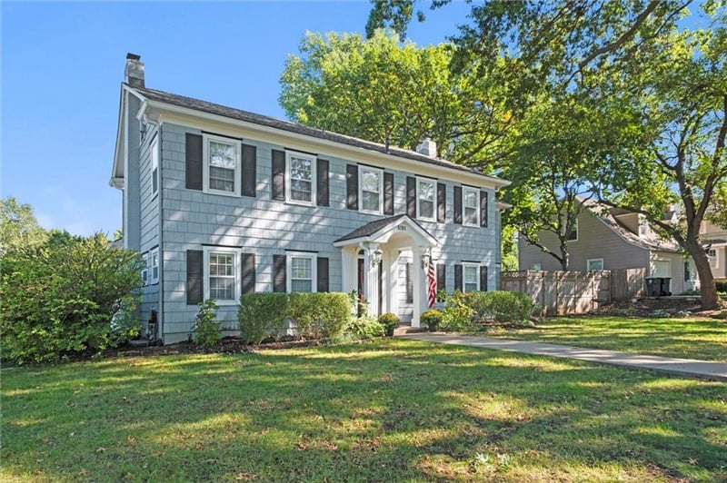 5701 Central St, Kansas City, MO 64113