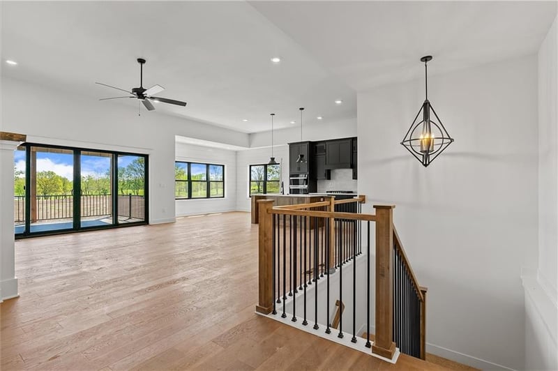 9915 Stockdale Rd, Liberty, MO 64068