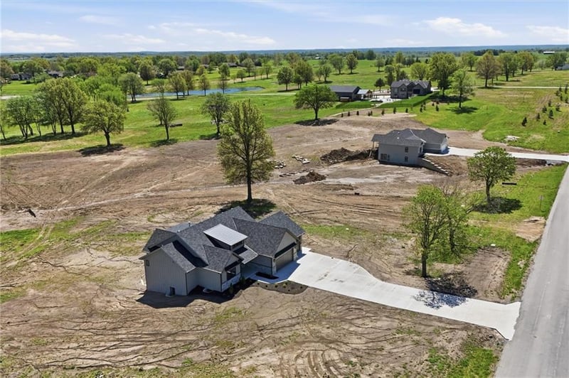 9915 Stockdale Rd, Liberty, MO 64068