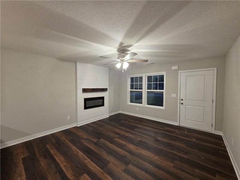 32 7th St, Adrian, MO 64720