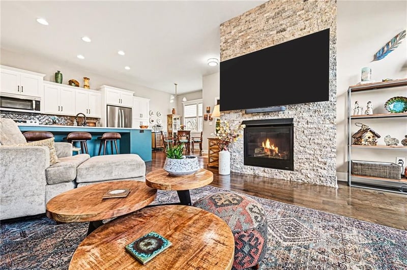 8915 80th Ter, Kansas City, MO 64158