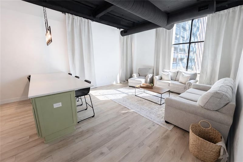 1101 Walnut St #201, Kansas City, MO 64106