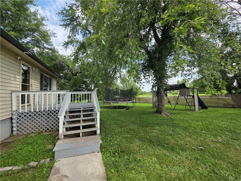 27722 State Route 7 Hw, Harrisonville, MO 64701