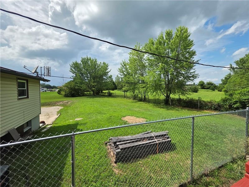 27722 State Route 7 Hw, Harrisonville, MO 64701