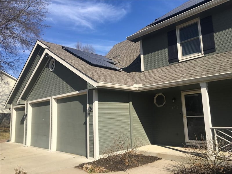 111 Southfork Rd, Lansing, KS 66043