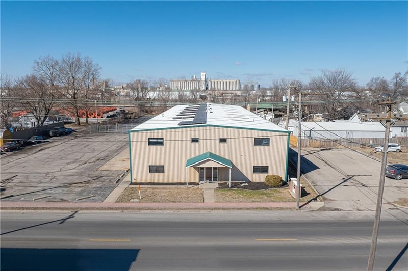 5214 Lake Ave, St Joseph, MO 64504