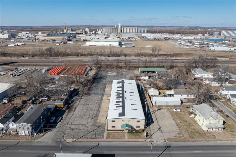 5214 Lake Ave, St Joseph, MO 64504