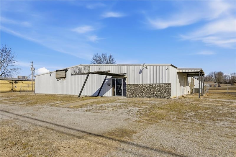 2800 Roberts Rd, Baxter Springs, KS 66713