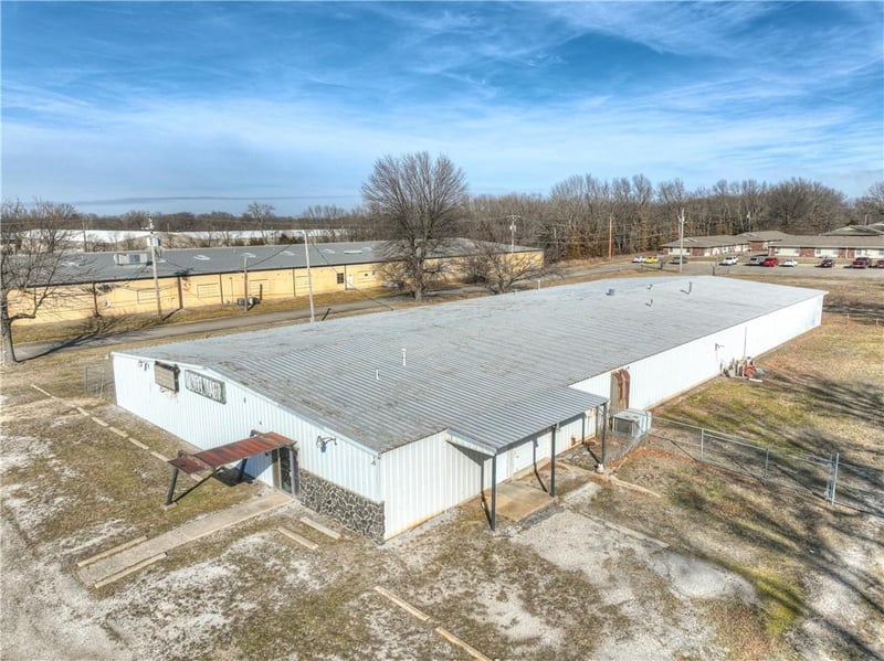 2800 Roberts Rd, Baxter Springs, KS 66713