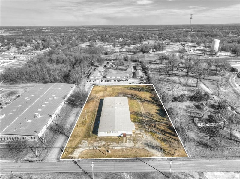 2800 Roberts Rd, Baxter Springs, KS 66713