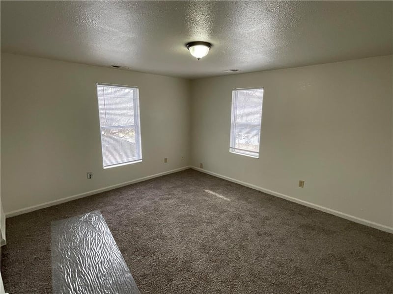 1000 Linden Ave, Independence, MO 64052