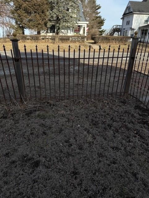 711 Mill St, Mound City, MO 64470