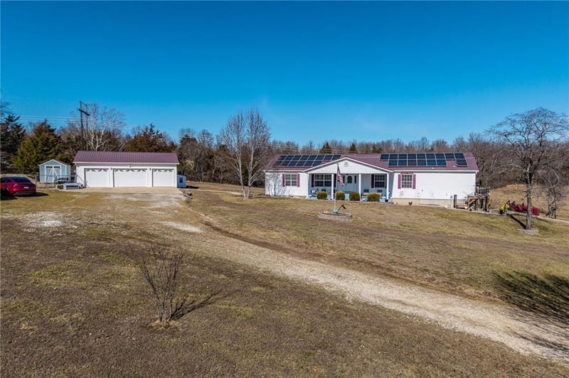 28345 Sapphire Dr, Richland, MO 65556