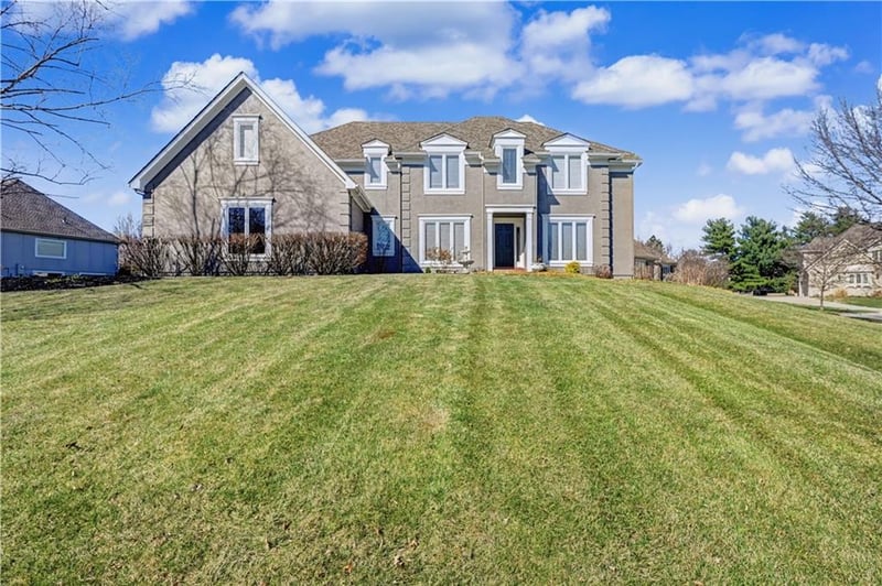 14708 Cedar St, Leawood, KS 66224