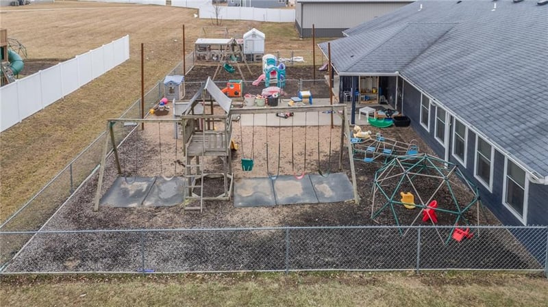 2707 Matthew Dr, Sedalia, MO 65301