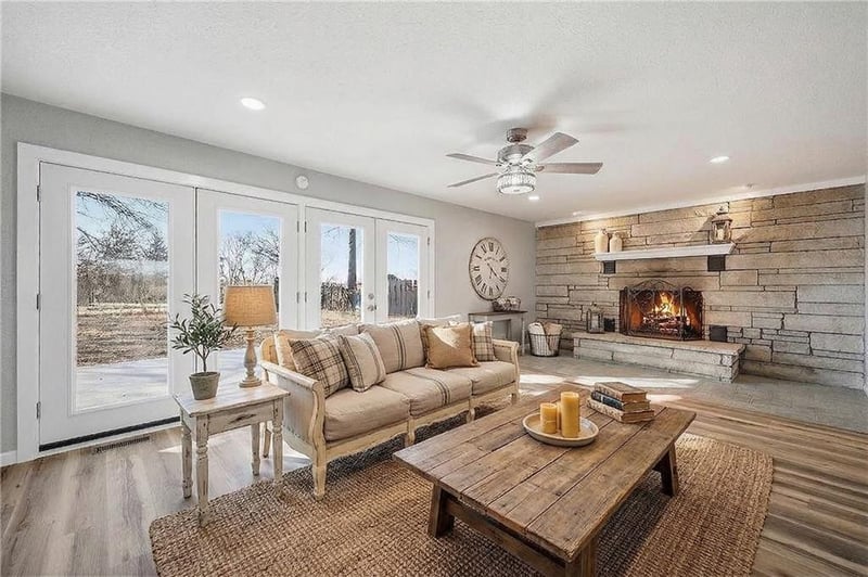 3906 Vera Ln, St Joseph, MO 64503