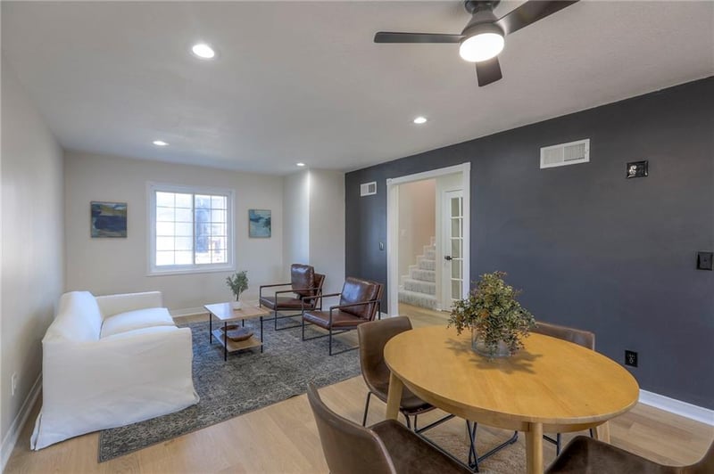 619 Gallatin St, Liberty, MO 64068