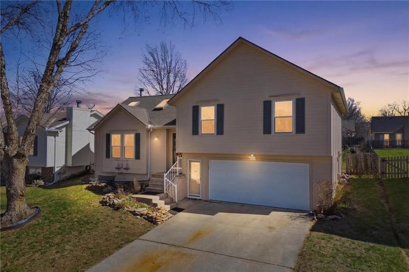 4121 Campbell Ave, Kansas City, MO 64116