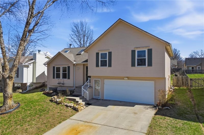 4121 Campbell Ave, Kansas City, MO 64116