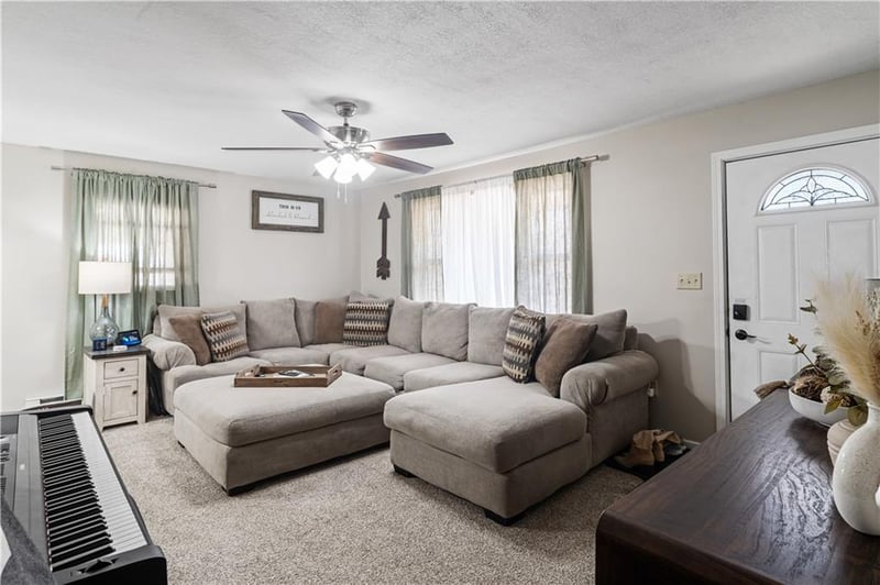 131 Ash St, Rushville, MO 64484